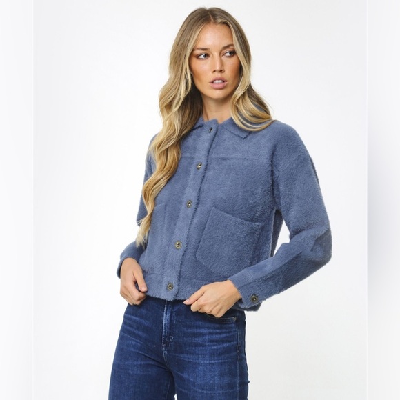 RINO & PELLE Bubbly Short Knitted Jacket In Light Blue Fuzzy Sweater Medium - Picture 1 of 11